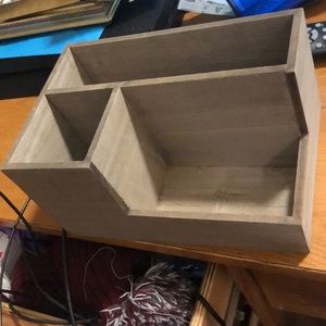 Desk utilities holder